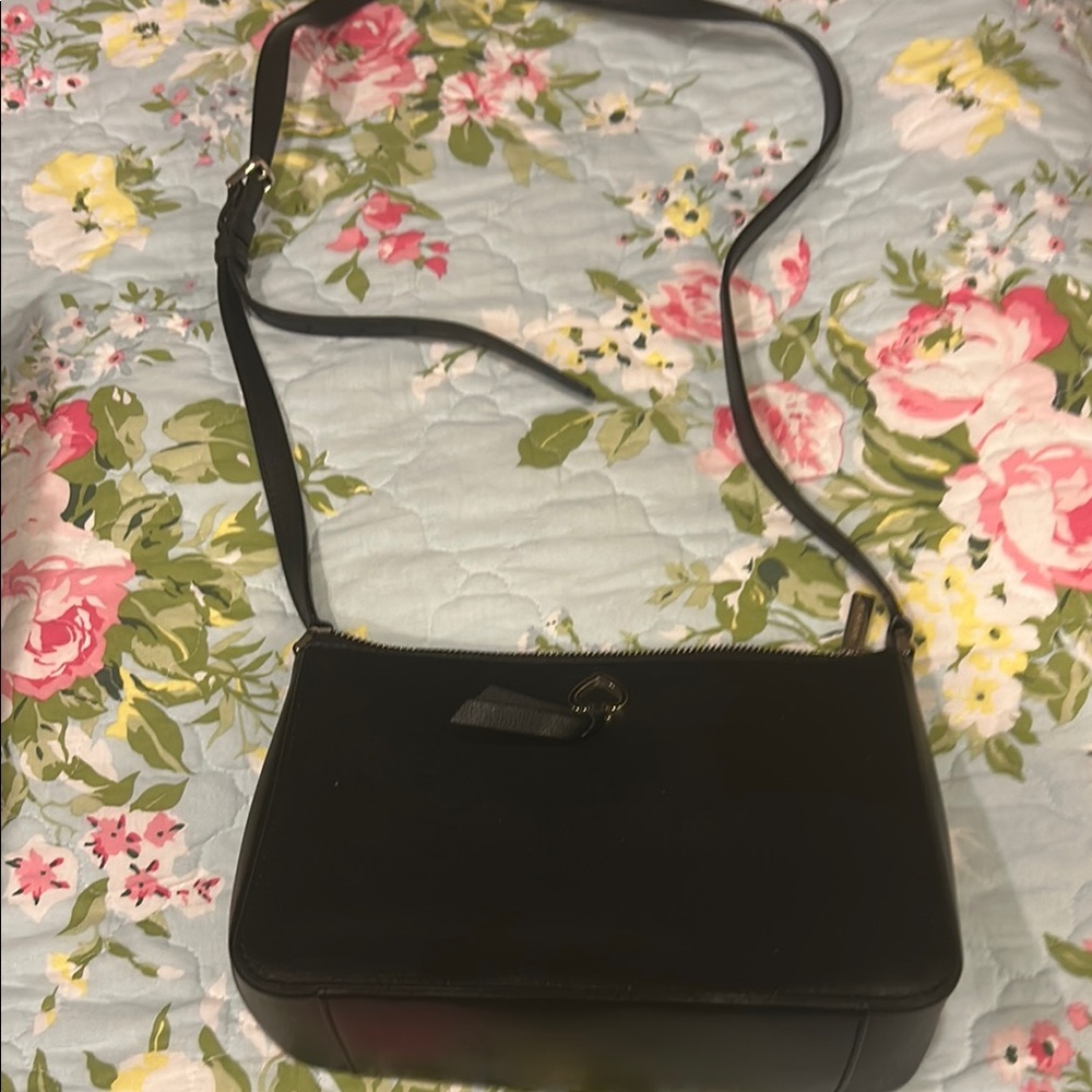 Kate Spade Black Crossbody Bag Sleek Design